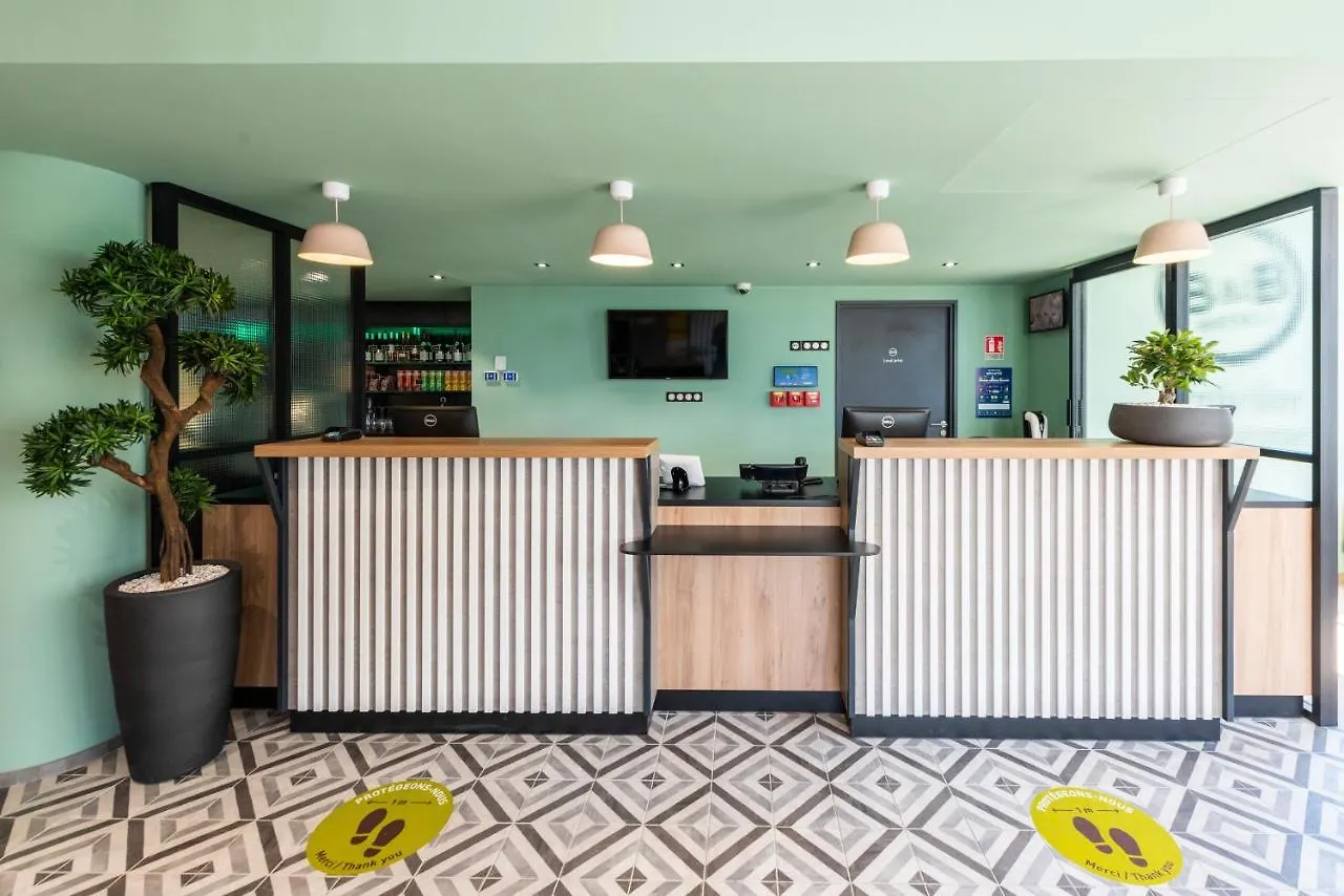 ***  B&B HOTEL Nice Aéroport Arenas France